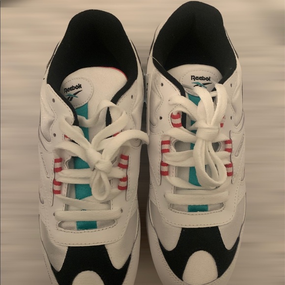 🎉*HOST PICK * 🎉Reebok Classic Leather ATI 90S - Picture 4 of 9